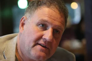 Aleksandar Janić - Krokodili dolaze